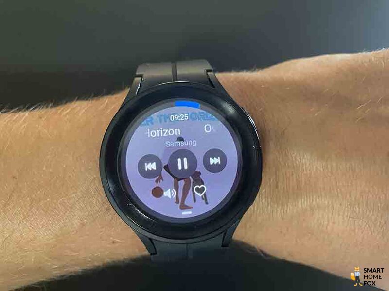 Man sieht die Musikfunktion auf der Samsung Galaxy Watch 5.